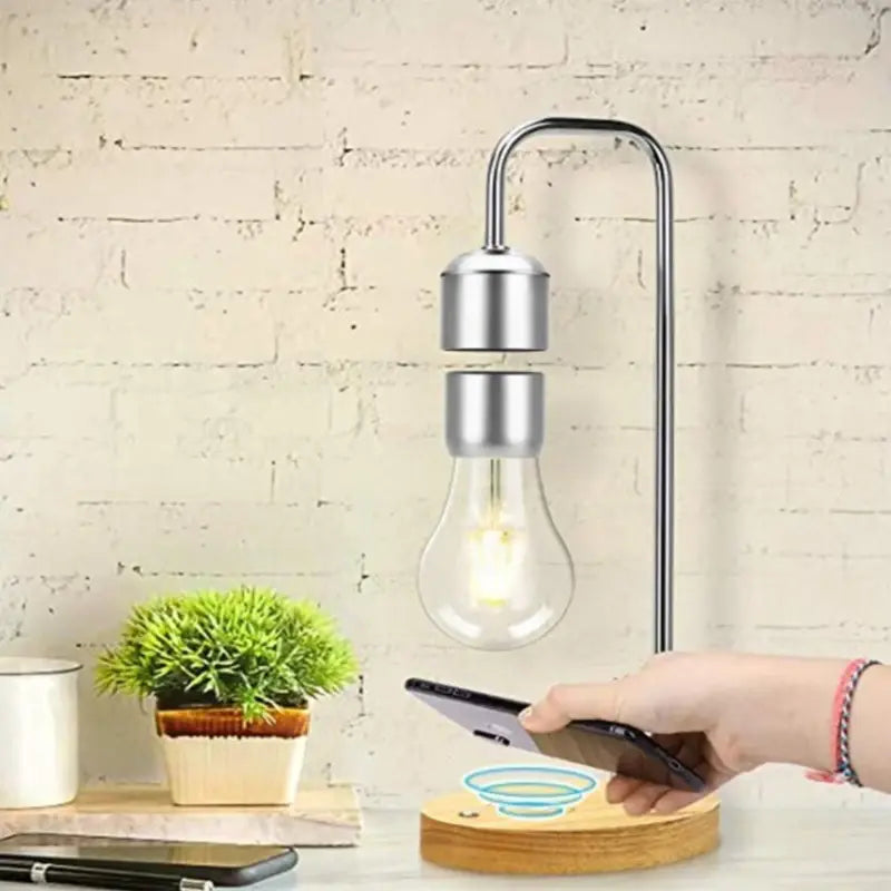 Levitating Wireless Lamp