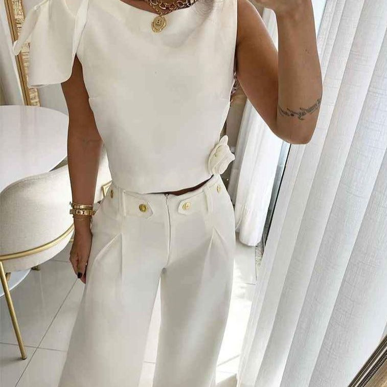 Cute White Summer Outfit